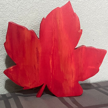 Maple Leaf Shelf Sitter